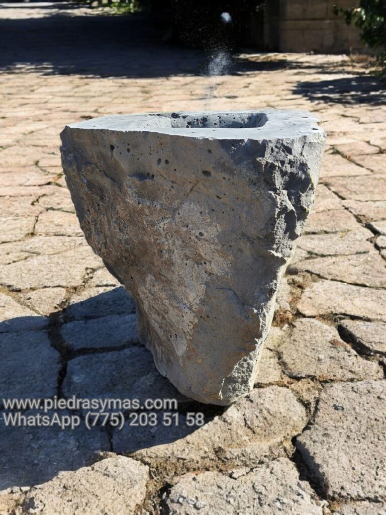 Foto 5 Maceta grande de piedra volcanica rustica tipo pedestal