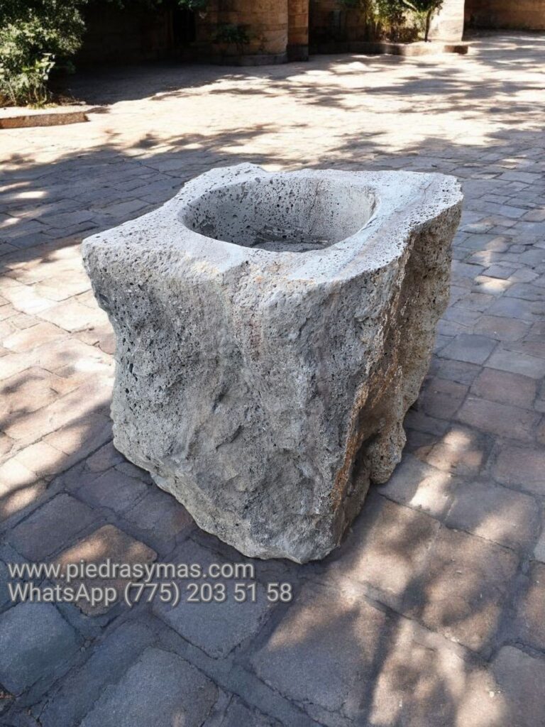 Foto 7 Maceta de piedra volcanica tipo pedestal
